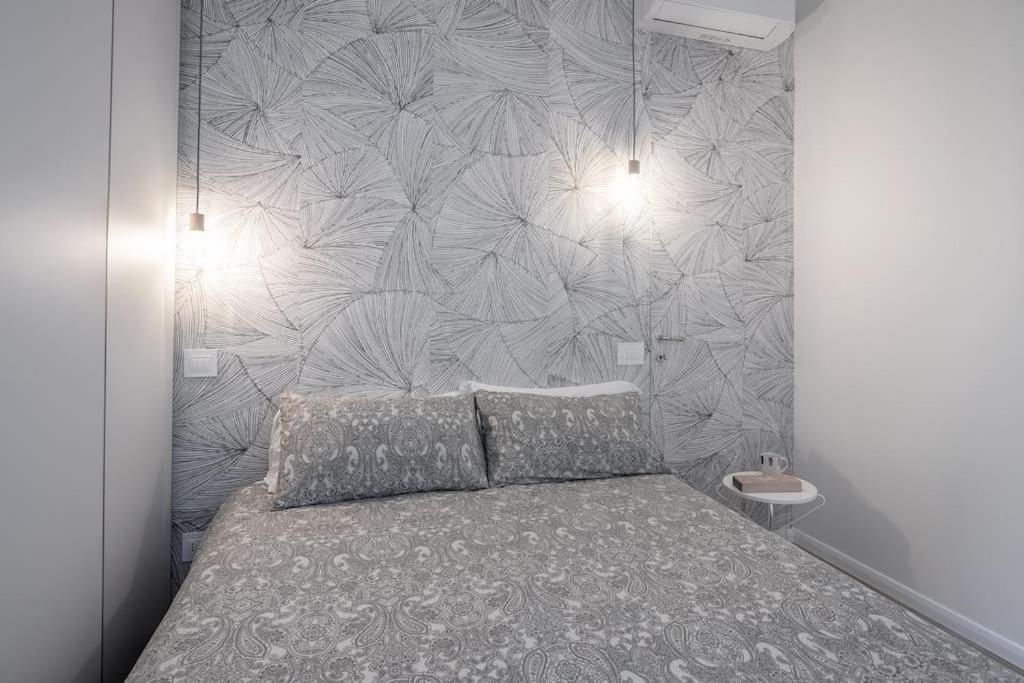 Duomo-Fiera Mi Master Suite Design Wifi+Netflix Milan Exterior photo