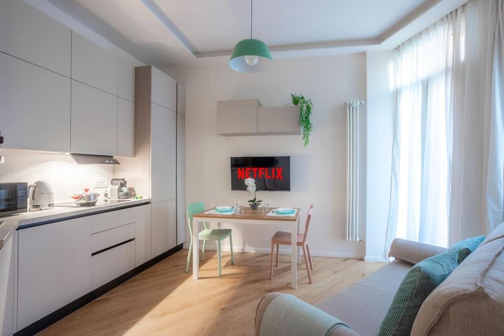 Duomo-Fiera Mi Master Suite Design Wifi+Netflix Milan Exterior photo